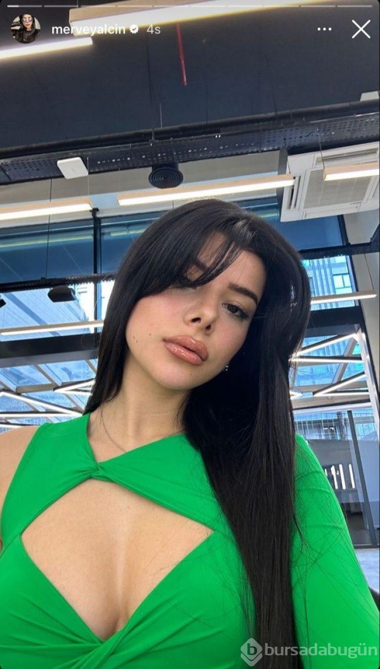 TikTok fenomeni Merve Yalçın dekolteli pozları ile mest etti!
