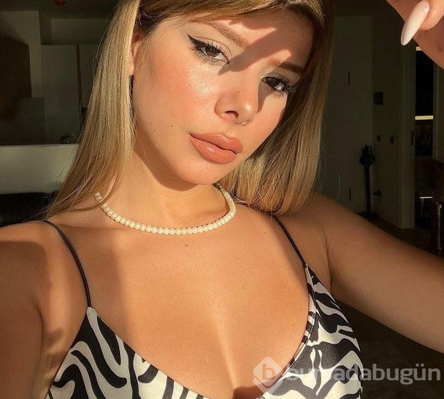 TikTok fenomeni Merve Yalçın dekolteli pozları ile mest etti!
