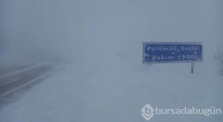 Kar yağışı nedeniyle bazı bölgelerde ulaşımı aksattı
