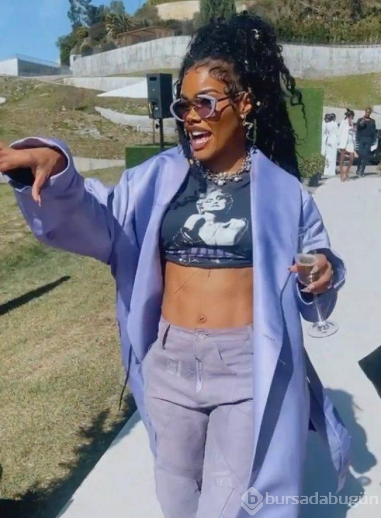 Ünlü şarkıcı Teyana Taylor mini elbisesiyle mest etti!