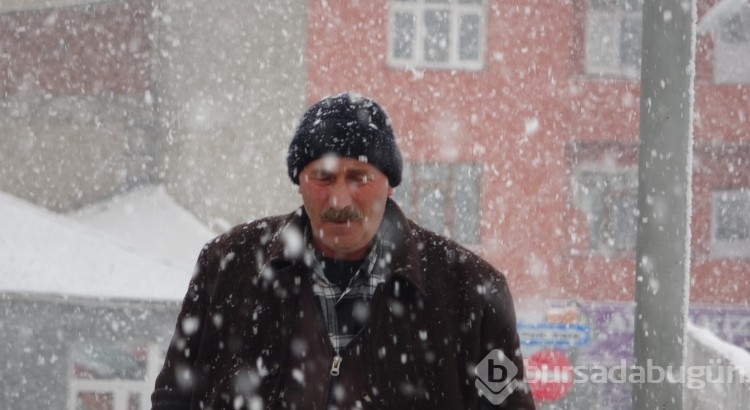 Ardahan günün ilk ışıklarında beyaza büründü