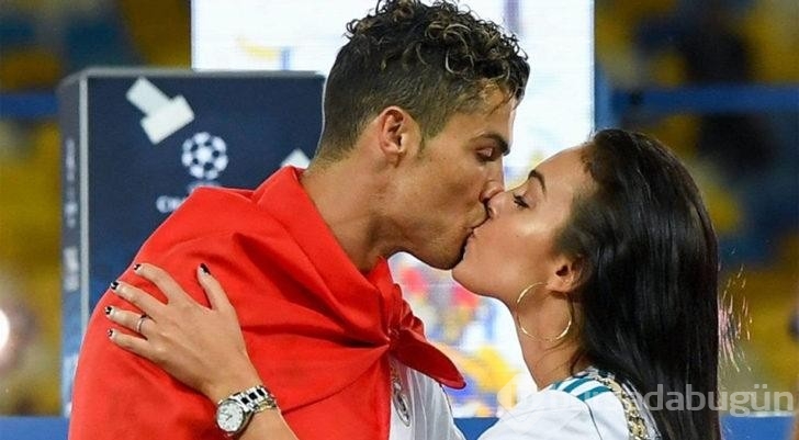 Georgina Rodriguez, Ronaldo ile en garip cinsellik yaşadığı yeri açıkladı