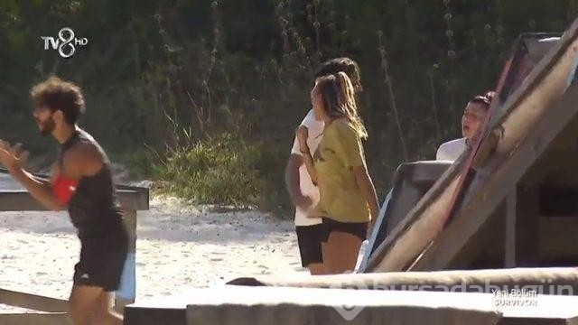 Survivor'da şoke eden şiddet olayı! Demet Akalın diskalifiye çağrısı yaptı