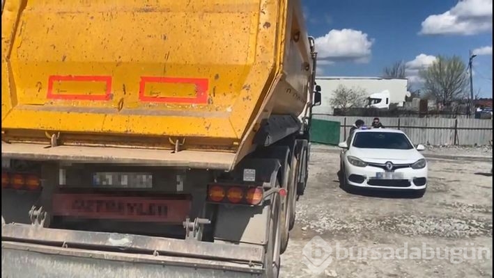 Hafriyat kamyonuyla makas attı; 14 bin lira ceza yedi