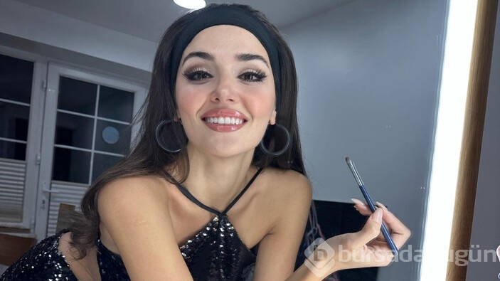  Hande Erçel'in 80'ler tarzına yorum yağdı
