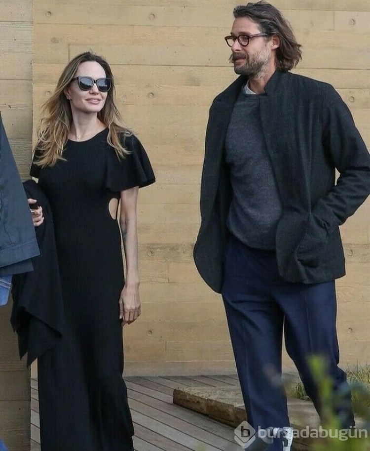 Hollywood yıldızı Angelina Jolie oyunculuğu bırakıyor mu?
