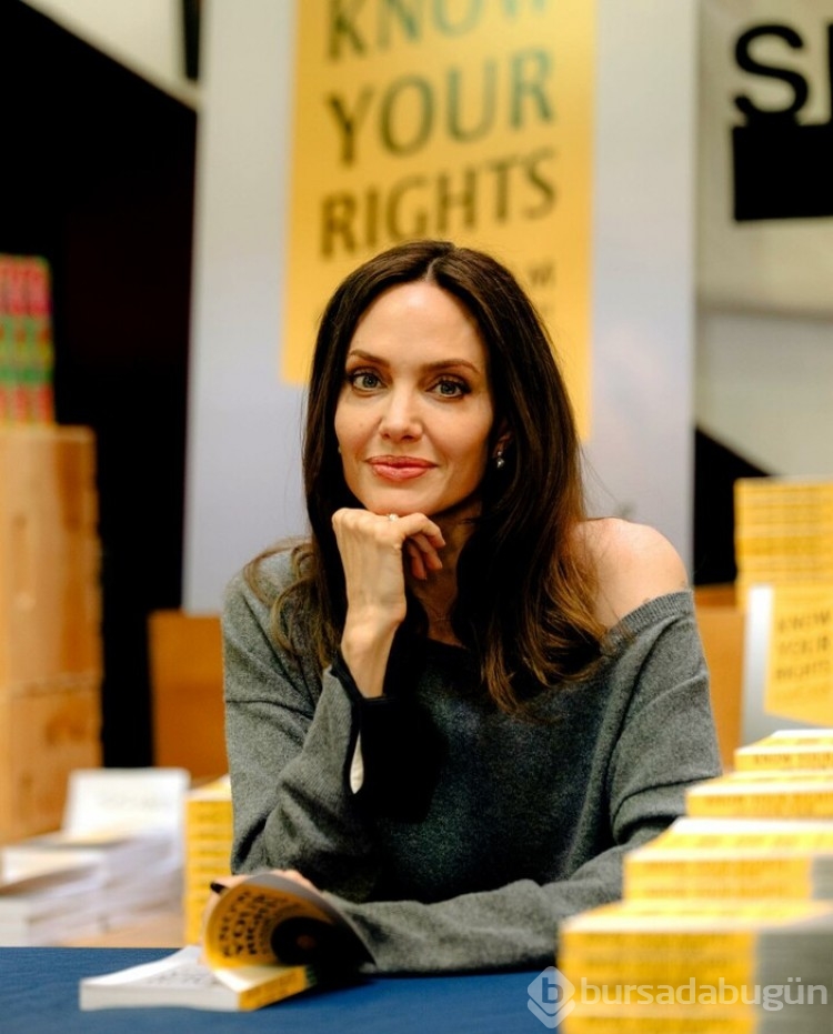Hollywood yıldızı Angelina Jolie oyunculuğu bırakıyor mu?