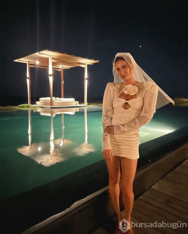 Şeyma Subaşı'nın bekarlığa vedası erken başladı! 