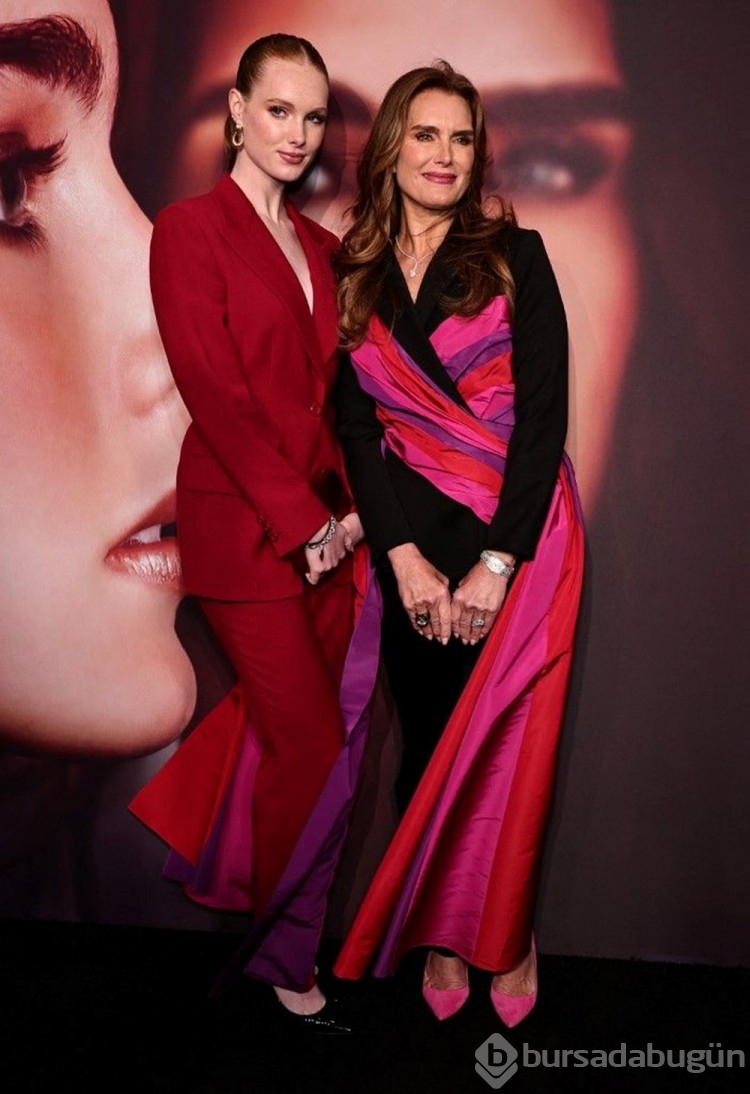 Brooke Shields ilk filmini anlattI
