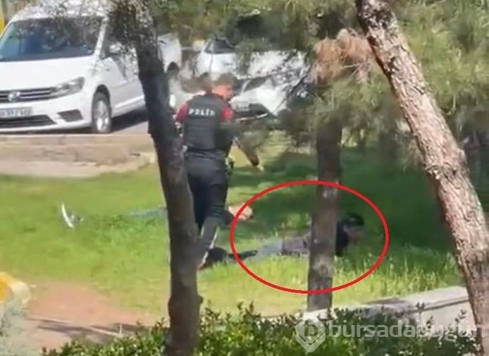 Öldürüp başında bekledi!