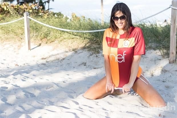 Galatasaraylı hakem Claudia Romani yürek hoplattı