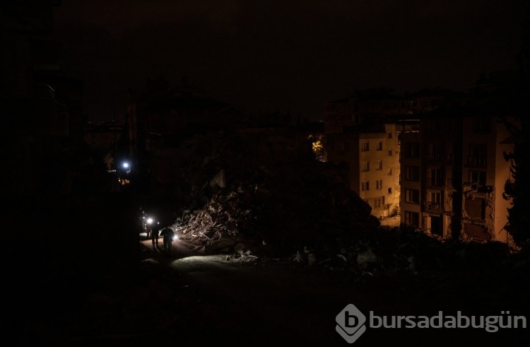  Antakya'daki evlerde gece tek bir ışık yanmıyor
