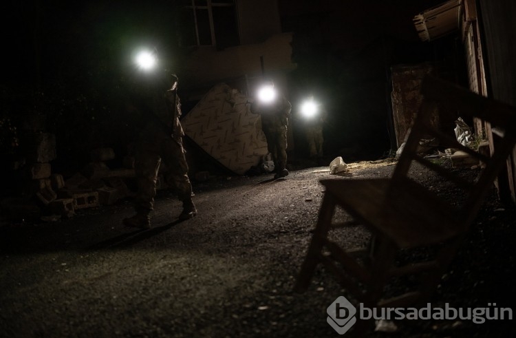  Antakya'daki evlerde gece tek bir ışık yanmıyor