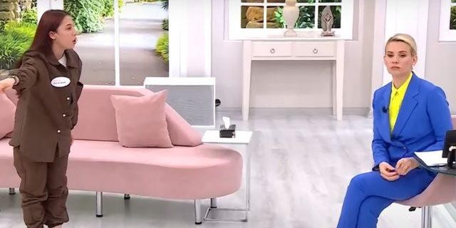 Esra Erol programında ortalık karıştı! Programdan kovuldular