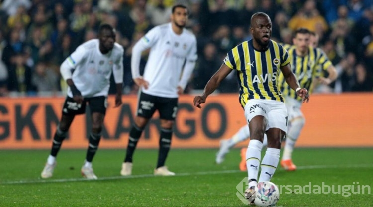 Valencia Fenerbahçe'de kalacak mı?