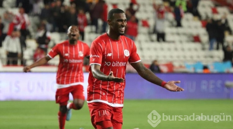 Yıldız futbolcu Haji Wright'tan transfer açıklaması!