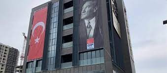 CHP İstanbul İl Başkanlığı'na silahlı saldırı