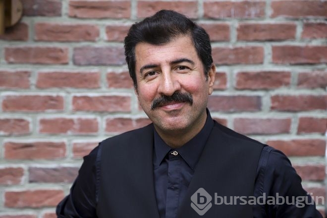 Oyuncu Hakan Bilgin yıllar önceki fotoğrafını paylaştı