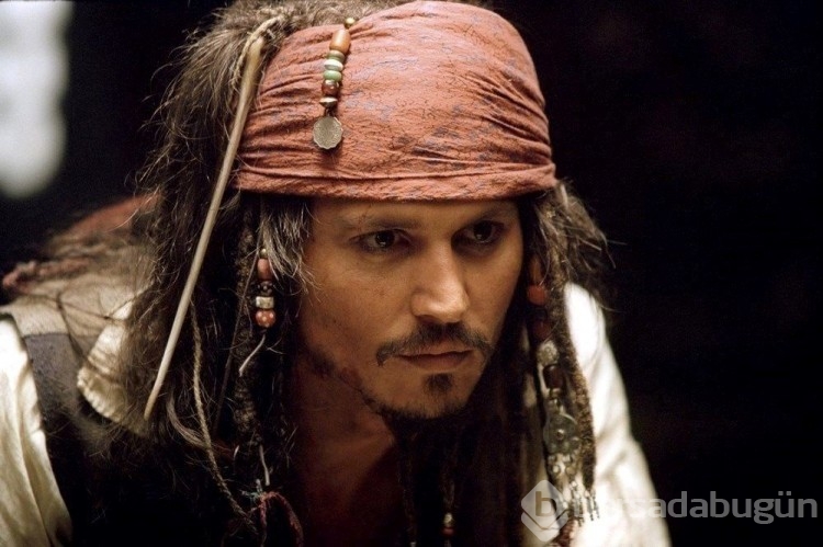 Johnny Depp kariyerine dönüş filmine Cannes'da gala
