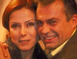 Eski eşler 20 yıl sonra aynı sahnede