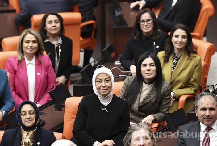 TBMM tatile girerken vekillerden hatıra fotoğrafı 
