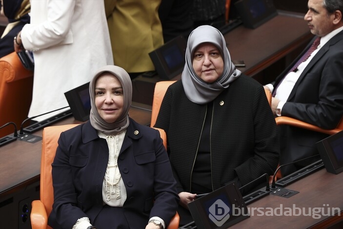 TBMM tatile girerken vekillerden hatıra fotoğrafı 