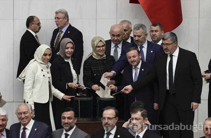 TBMM tatile girerken vekillerden hatıra fotoğrafı 
