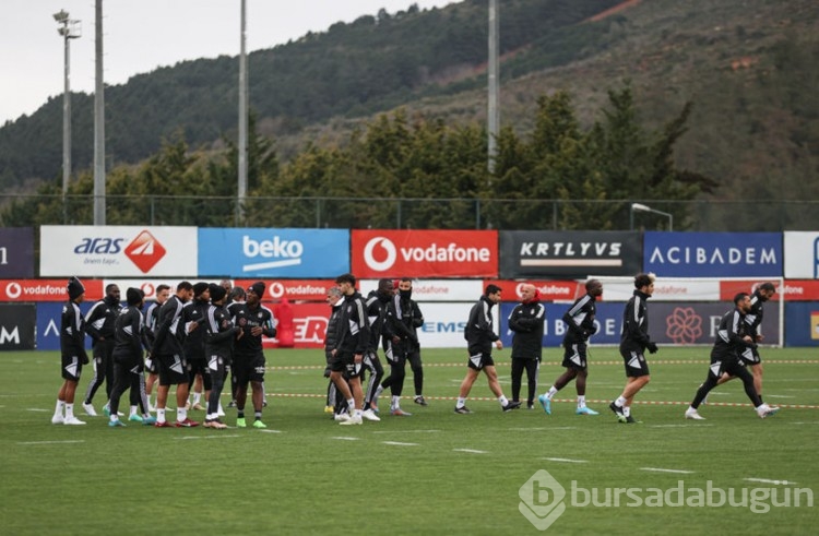 Beşiktaş'ta stoperde kim oynayacak?