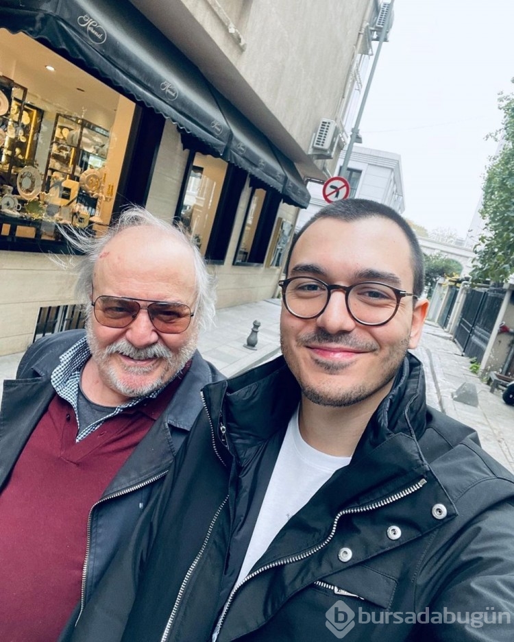 Zerrin Tekindor'un oğlu da ünlü çıktı!
