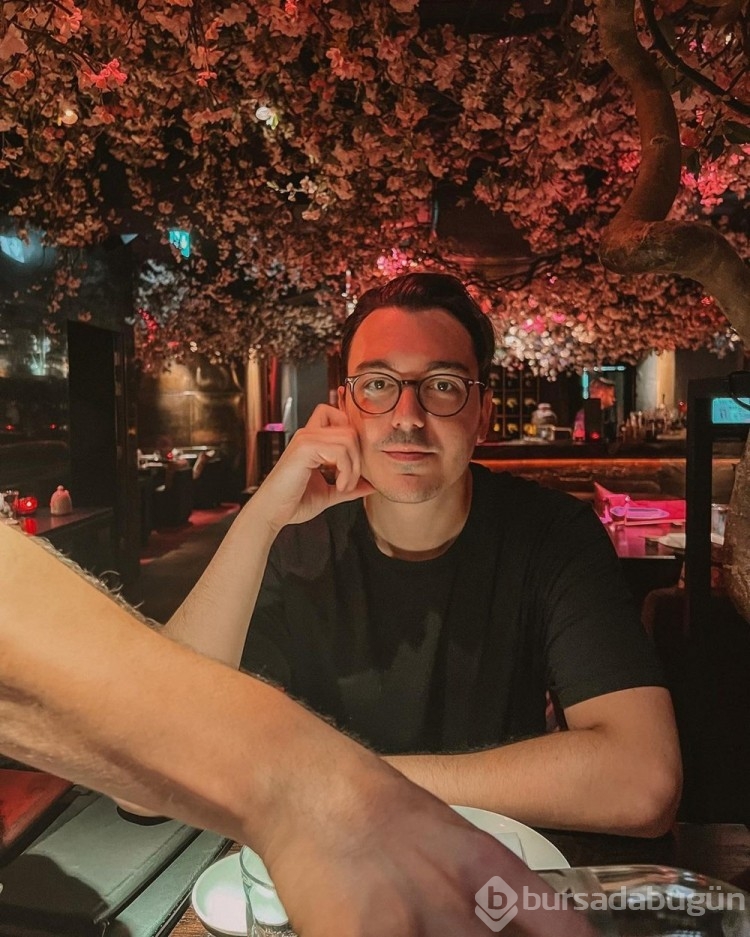 Zerrin Tekindor'un oğlu da ünlü çıktı!
