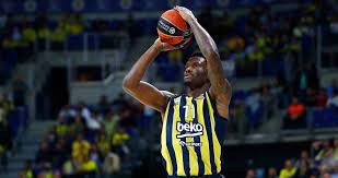 Davis üç sezon daha Fenerbahçe Beko&acute;da