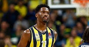 Davis üç sezon daha Fenerbahçe Beko&acute;da