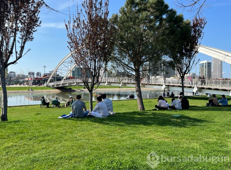 Bursalılar güneşli havanın tadını işte böyle çıkardı 
