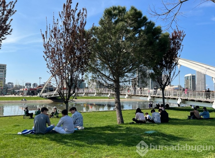 Bursalılar güneşli havanın tadını işte böyle çıkardı 
