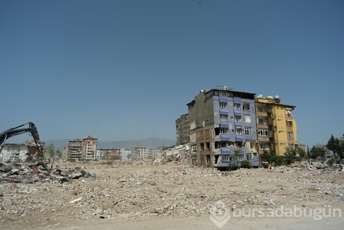 Molozlar kaldırıldıktan sonra Hatay görüntülendi 