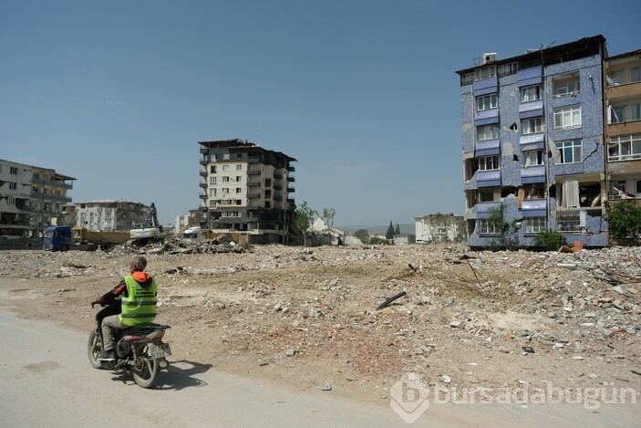 Molozlar kaldırıldıktan sonra Hatay görüntülendi 