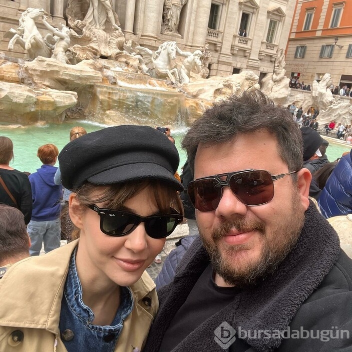 Berfu Yenenler doğum gününde Roma'dan fotoğraf paylaştı