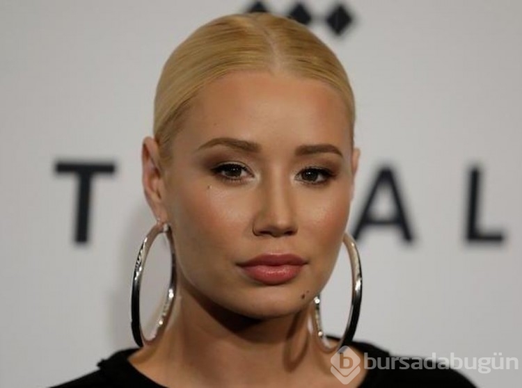 Iggy Azalea,küçük bikinisiyle verdiği pozu paylaştı! Beğeni yağdı