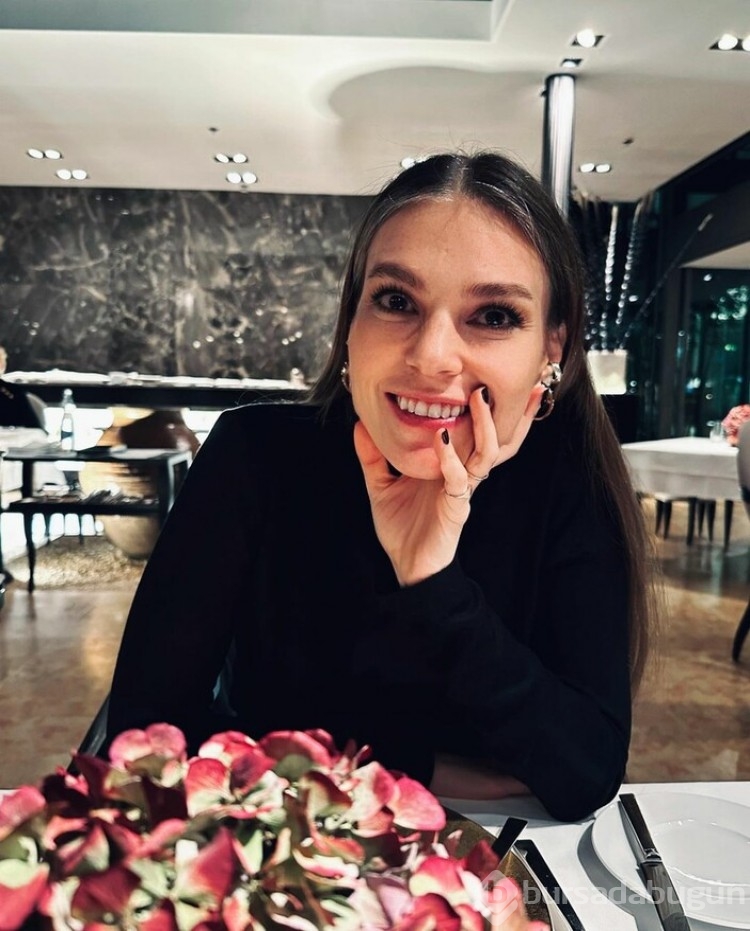 Aslı Enver sosyal medyadan eşine aşkını haykırdı
