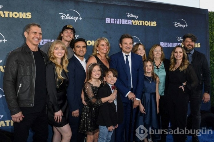Jeremy Renner uzun zaman sonra ilk kez kırmızı halıda