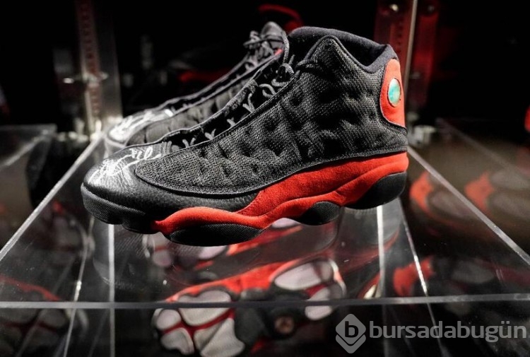 Michael Jordan'ın ayakkabıları 2,2 milyon dolara satıldı