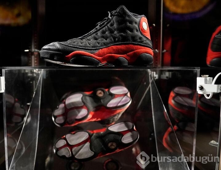 Michael Jordan'ın ayakkabıları 2,2 milyon dolara satıldı