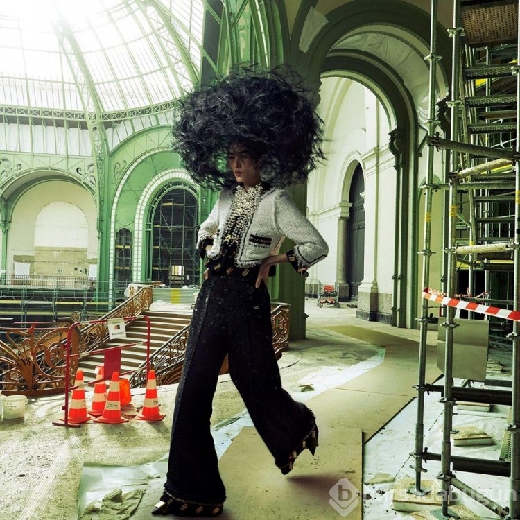  Tasarımcı Karl Lagerfeld için birçok ünlü model bir araya geldi
