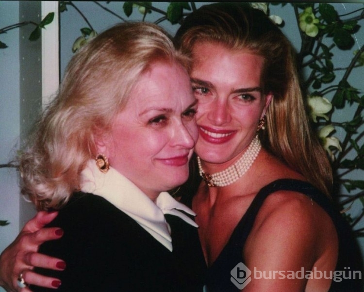 Brooke Shields ile Drew Barrymore anneleri hakkında konuştu