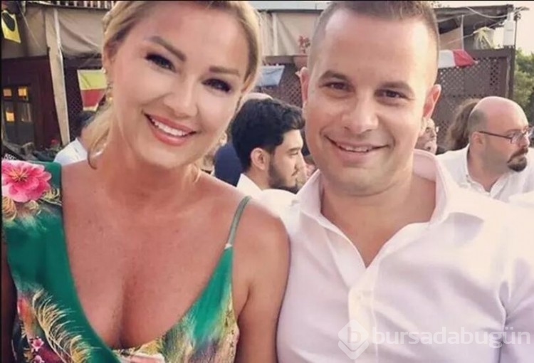 Pınar Altuğ- Yağmur Atacan çiftinden romantik yıl dönümü kutlaması