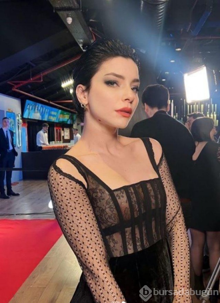 Merve Boluğur transparan giydi! Sosyal medyanın diline düştü