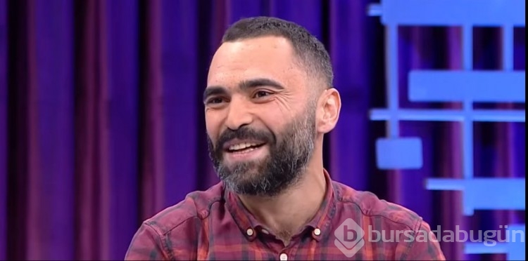 Ömür ile 30'dan fazla kedimiz var
