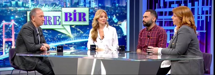 Ömür ile 30'dan fazla kedimiz var