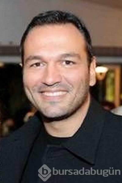 Yeni filmi için kılık değiştiren Ali Sunal'a ilk yorum annesinden geldi