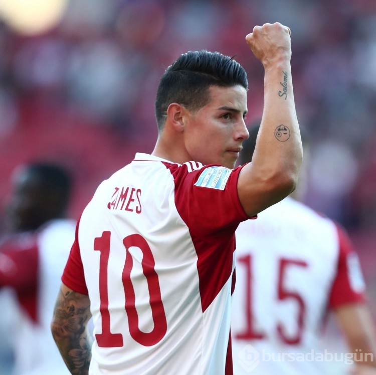 Olympiakos orta saha oyuncusu James Rodriguez ile yollarını ayırdı